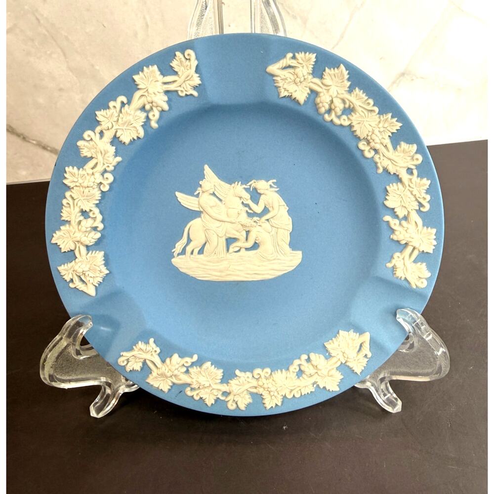 Wedgewood BLUE Jasperware Muses Watering Pegusus Bas-Relief Cameo 3-Slot